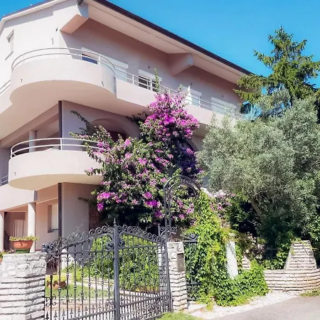 Apartman Ondamarina *